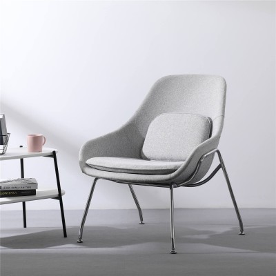 Fauteuil de style moderne québécois